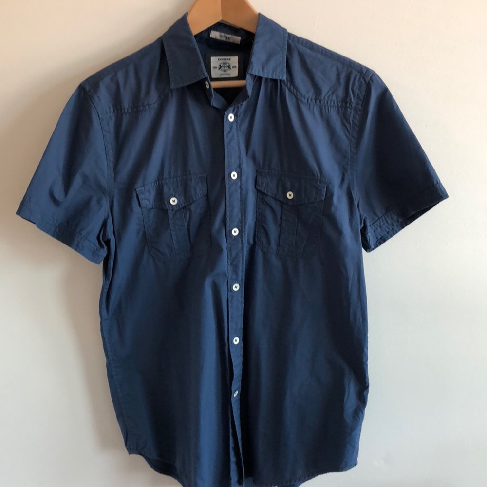 Men’s Express short sleeve shirt